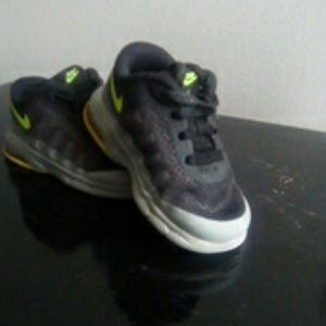 Toddler size 5Nike